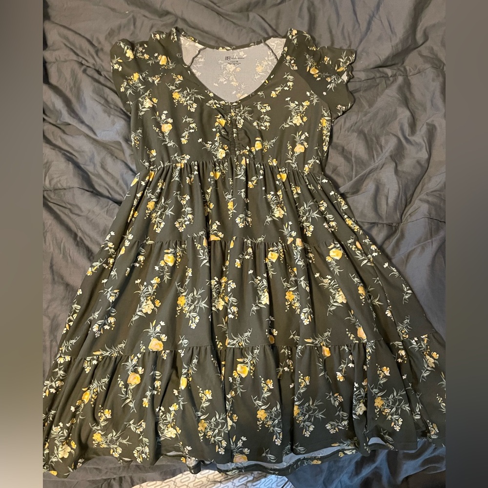 No Boundaries dress. Size: Large.